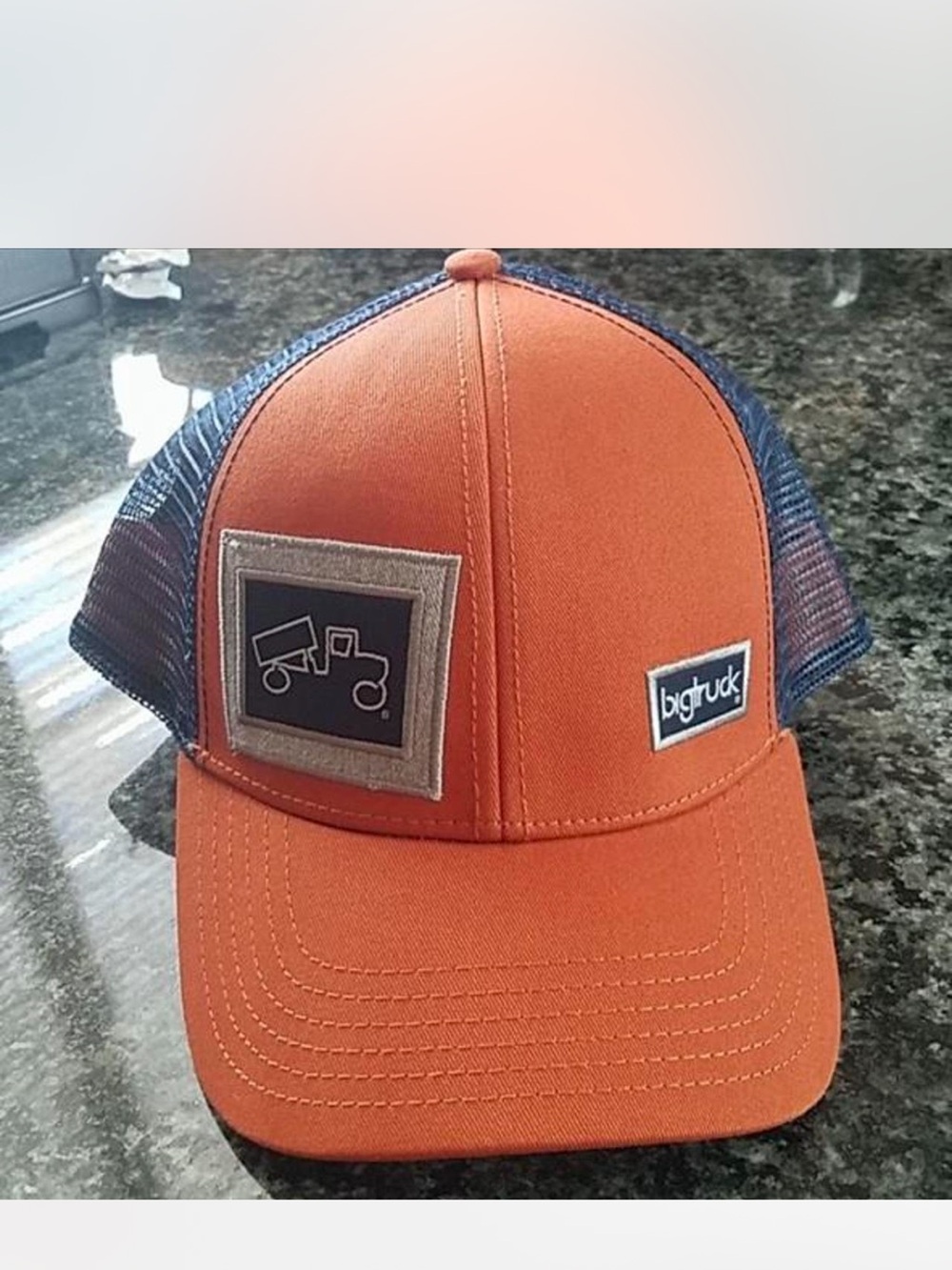 New with tag
bigTruck Cap Hat Orange and Navy Blue.
